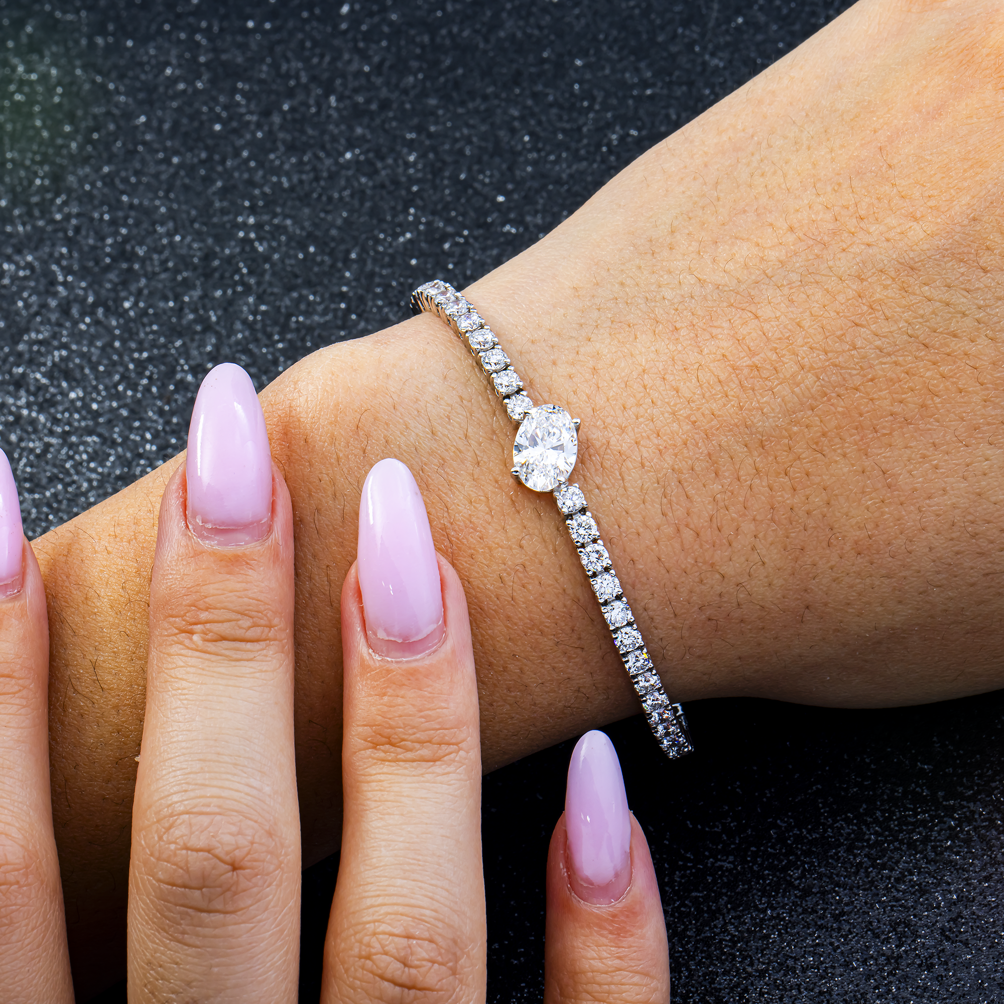 14K White Gold Oval Cut Diamond Center Tennis Bracelet